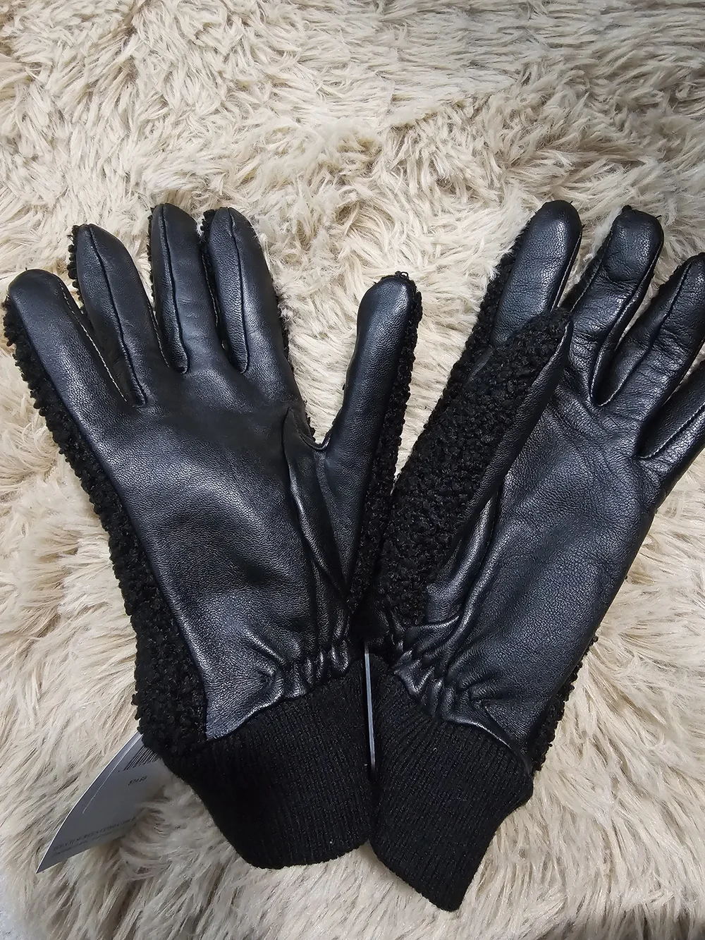 UGG Women's Black Sherpa Tech Gloves